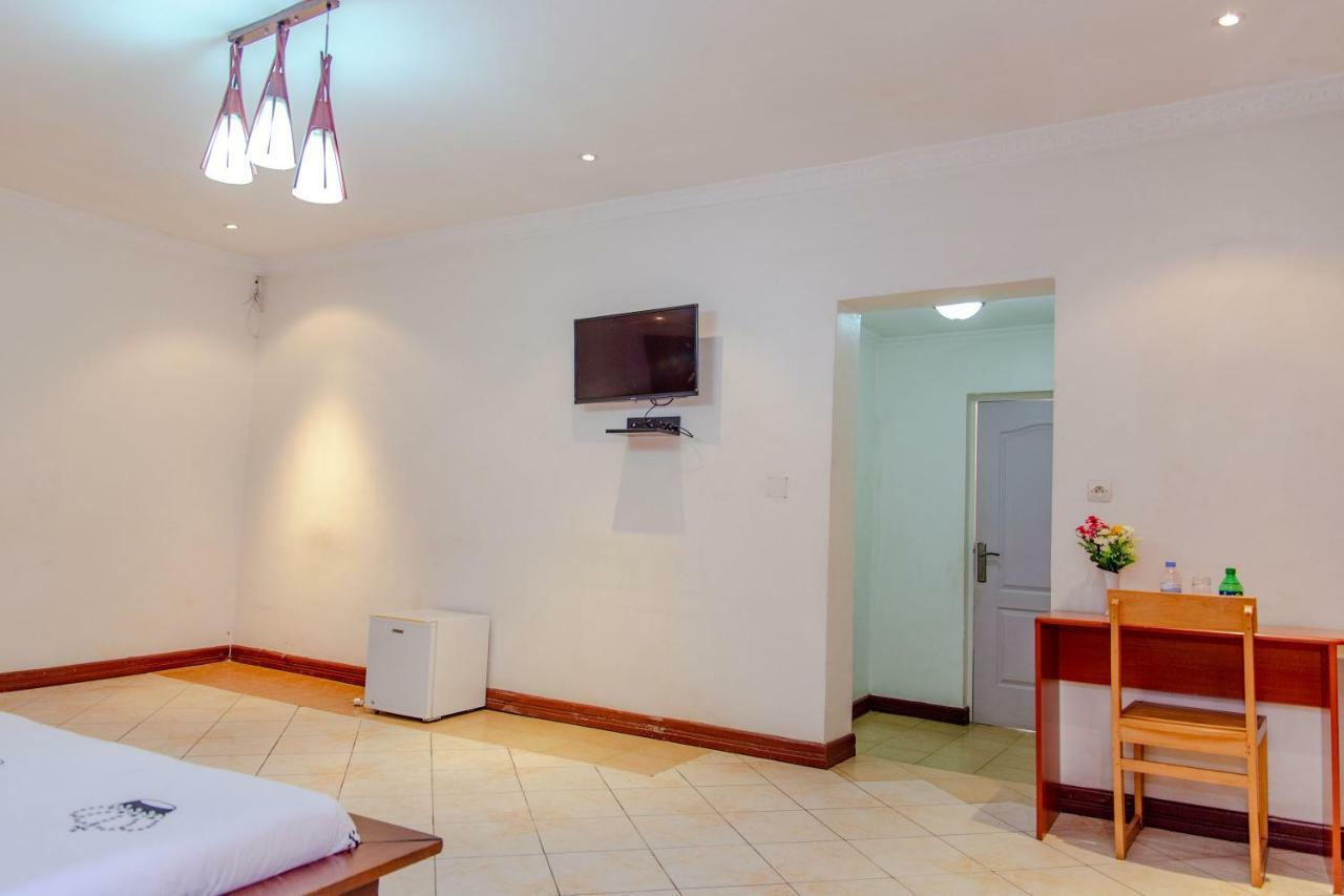 Perle Boutique Hotel Kigali Bagian luar foto