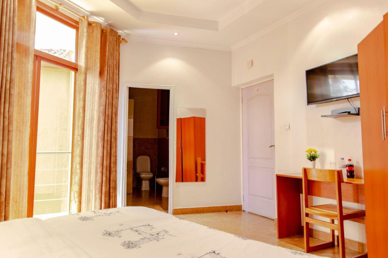 Perle Boutique Hotel Kigali Bagian luar foto